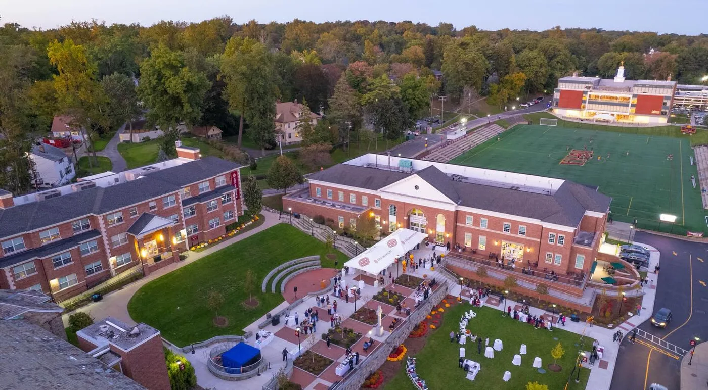 Iona University